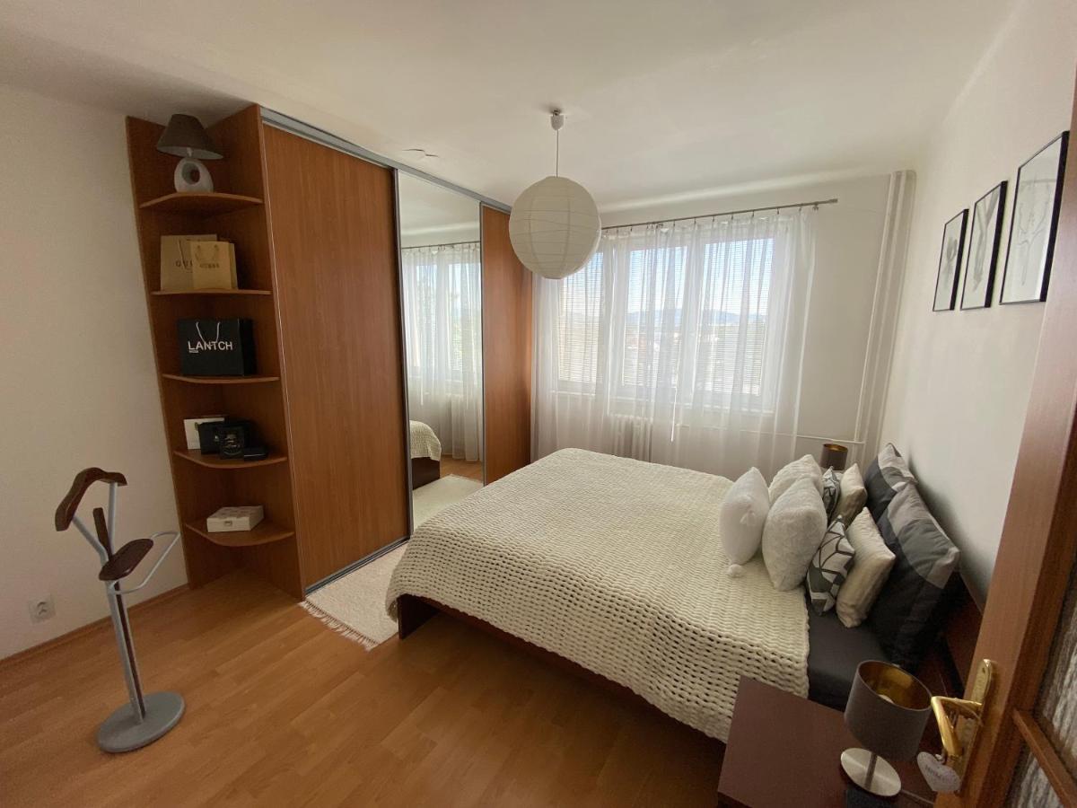 Apartman Lienka Free Parking City Centre Trenčín Eksteriør bilde